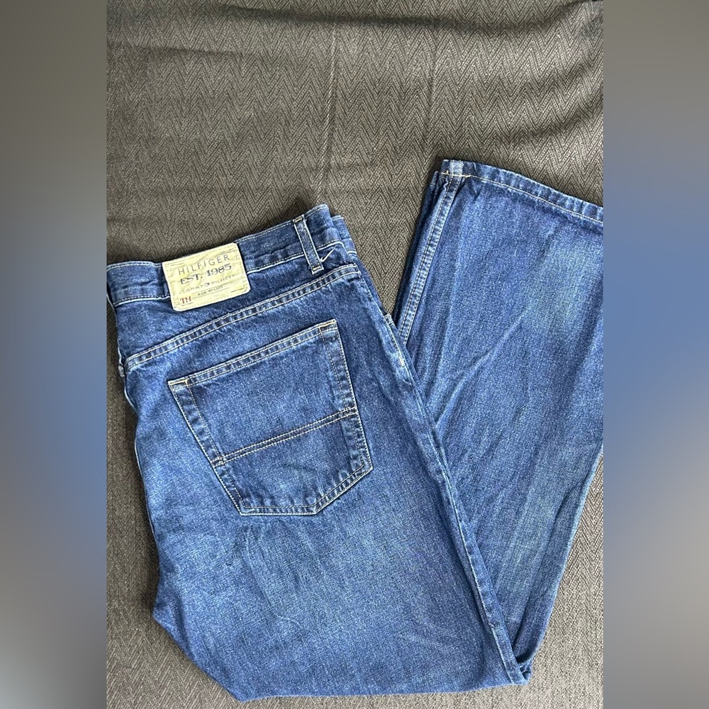 Tommy Hilfiger Men’s Boot Cut Med Wash Jeans 38x30